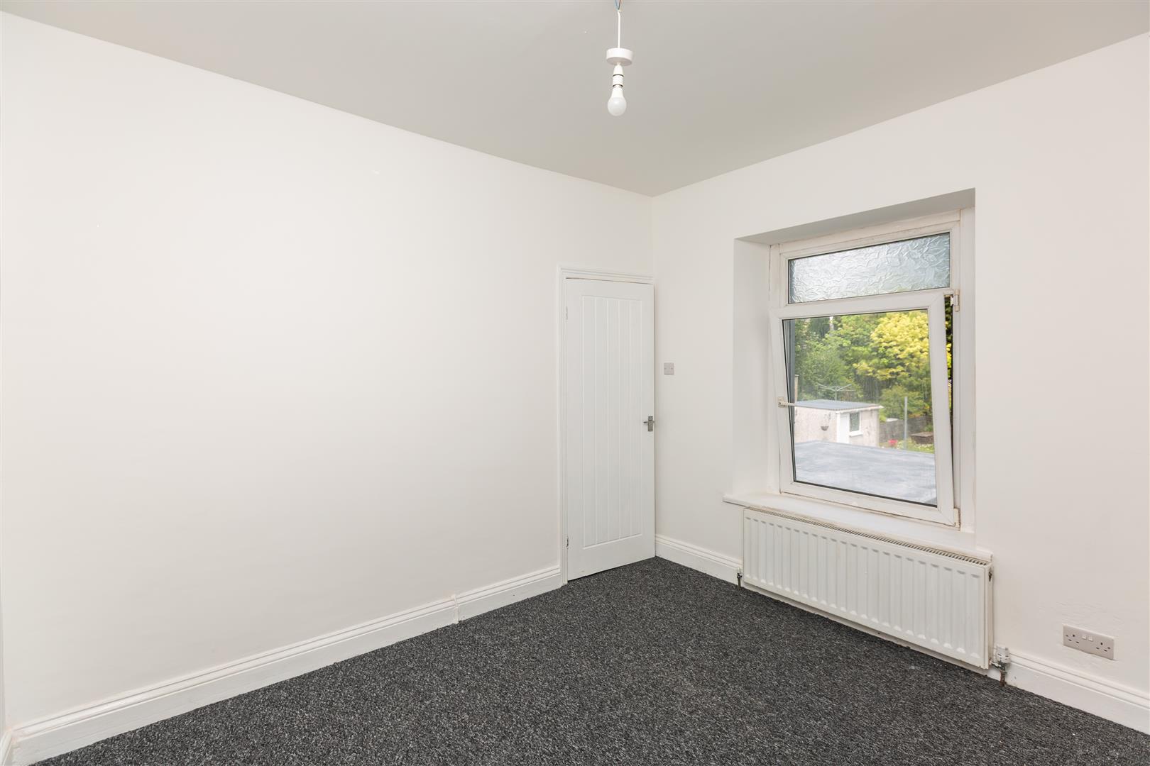Middle Road, Cwmdu, Swansea, SA5 8EZ